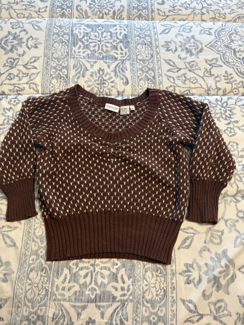 Newport News Brown & Cream Crewneck Sweater